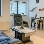 Apartamento Stunning Apartment In Schwerin With Wifi *